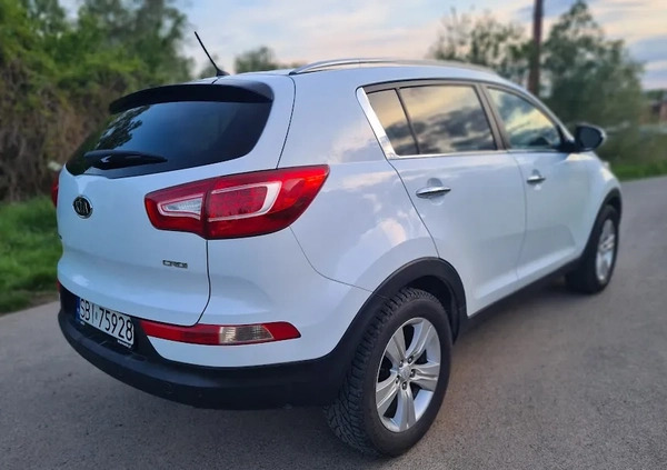 Kia Sportage cena 37700 przebieg: 260000, rok produkcji 2012 z Kraków małe 172